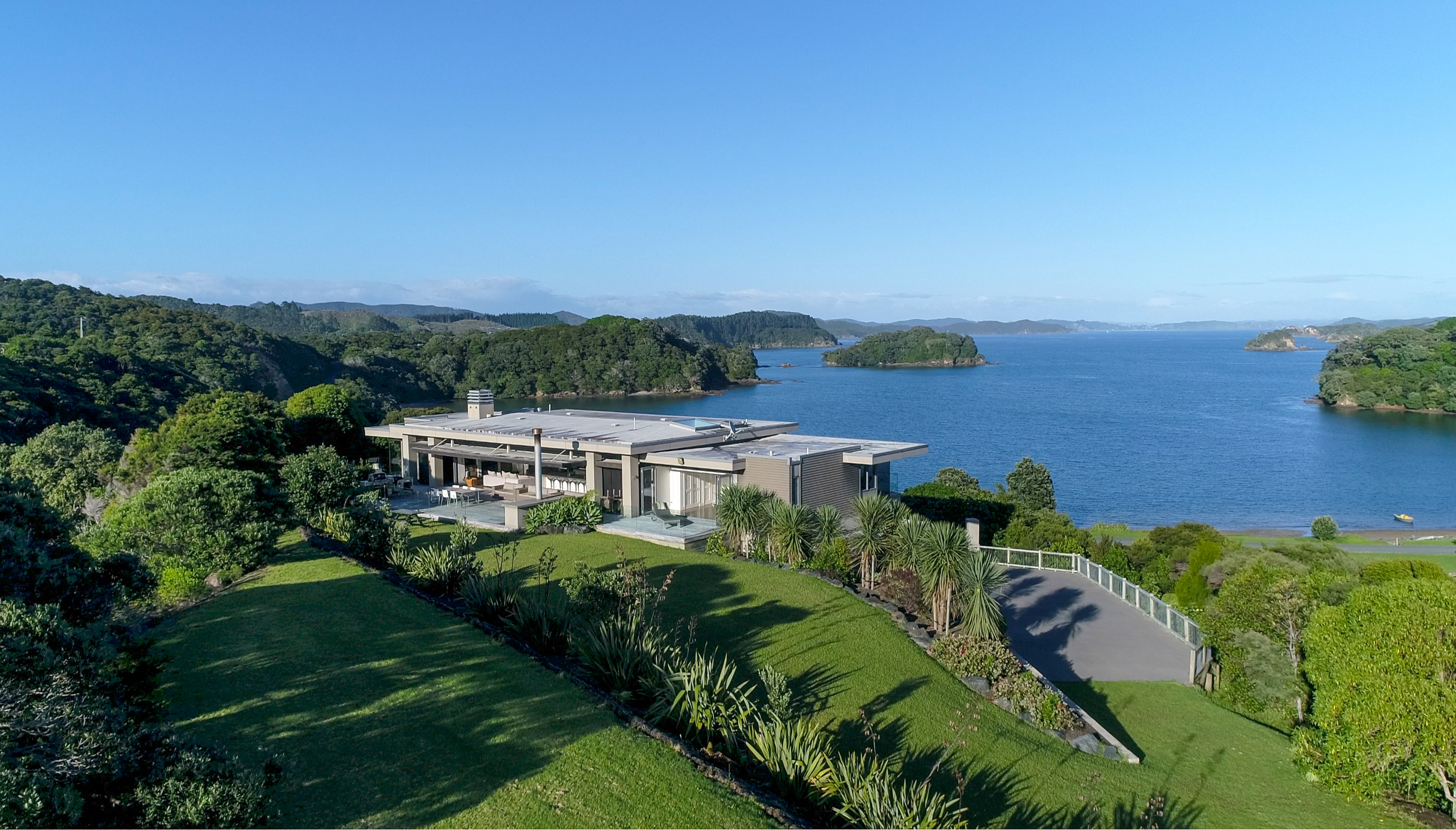 NZ beach house